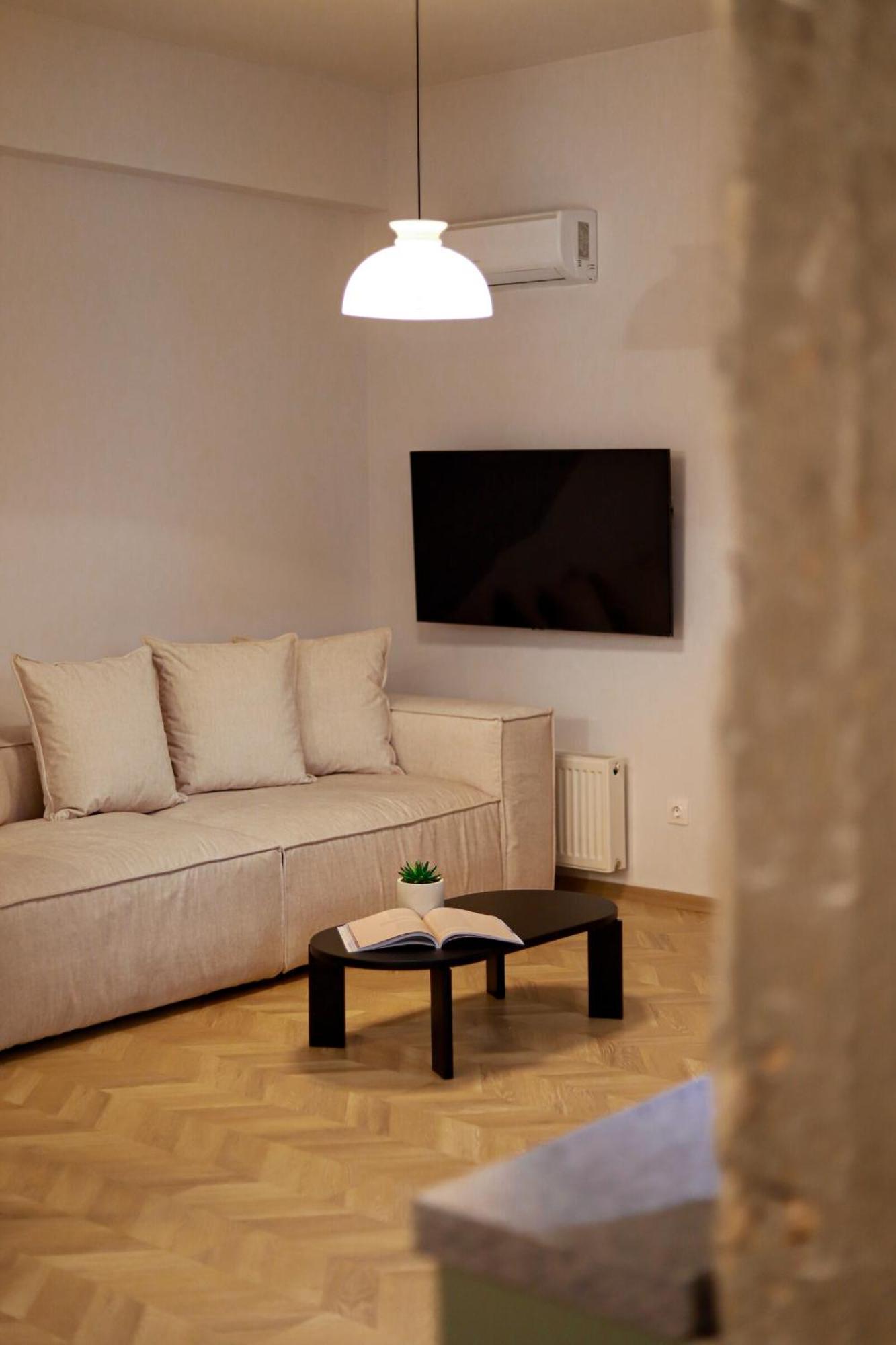 Pop Apartment At Koukaki Афины Экстерьер фото