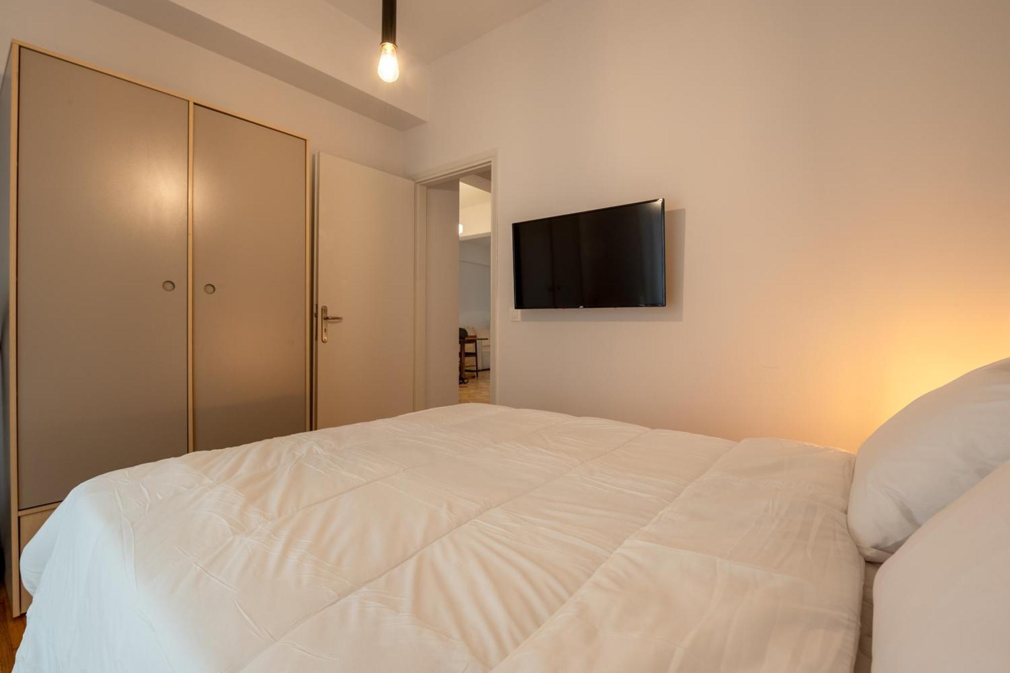 Pop Apartment At Koukaki Афины Экстерьер фото